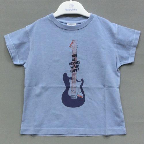 ギターデザインのTシャツ