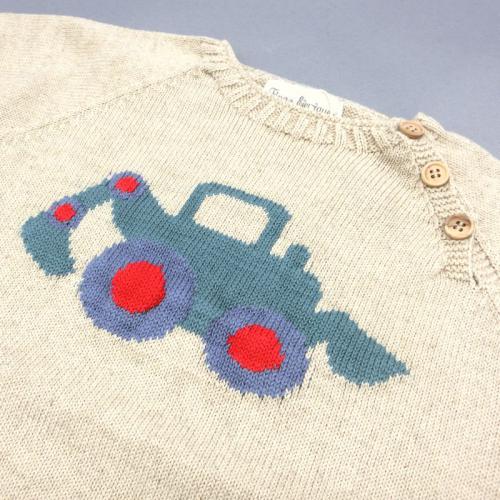 ベージュ・可愛いトラクターのセーター