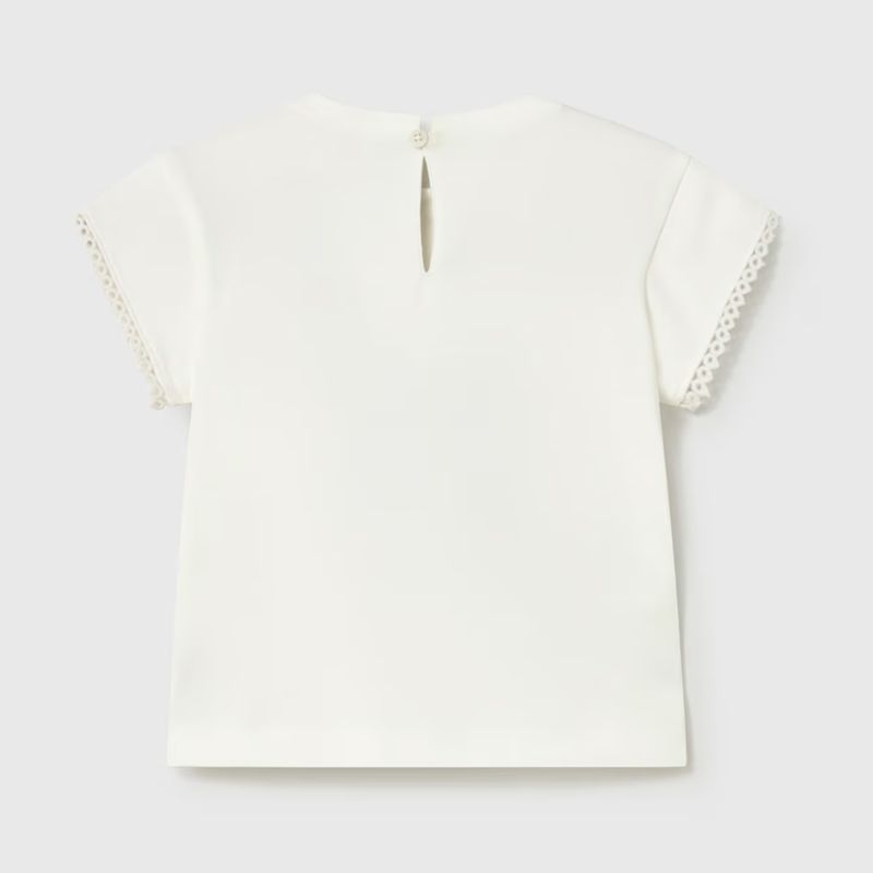 レース使いが素敵なフラワーＴシャツ