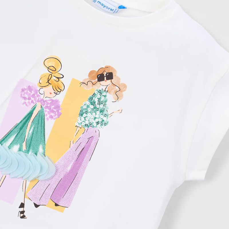 ファッショナブルガールのＴシャツ