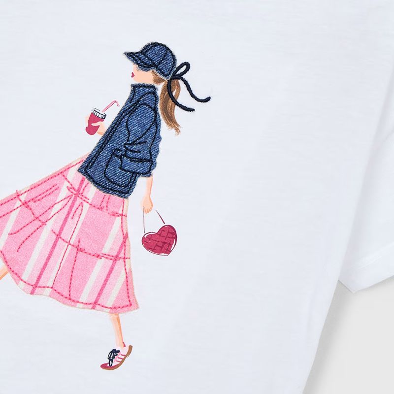 オシャレなお出掛けスタイルＴシャツ