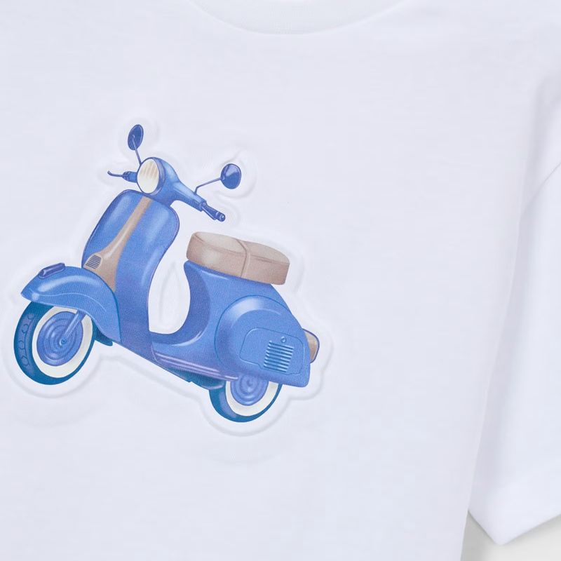 ブルースクーターのＴシャツ