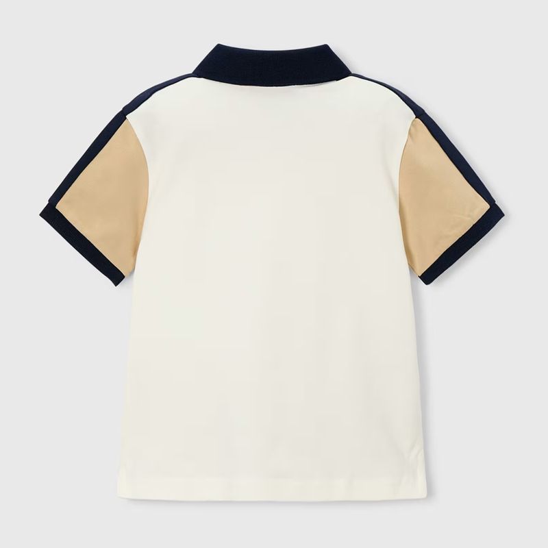 ショルダーラインの2トーンポロ