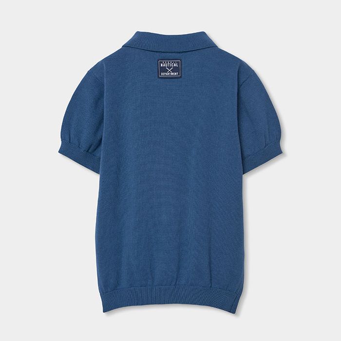 ダークブルーのニットポロ