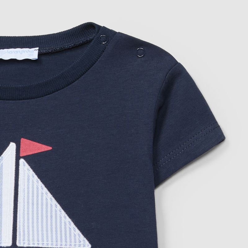 可愛いヨットモチーフのＴシャツ (ネイビー)