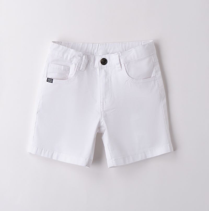 プレーンなショートパンツ