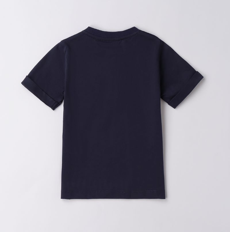 オシャレなポケットデザインのネイビーＴシャツ