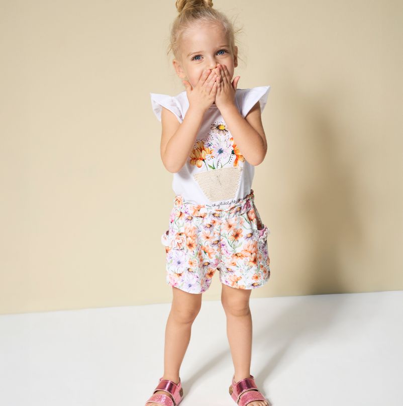オレンジのバスケットフラワーＴシャツ＆ショートパンツSet