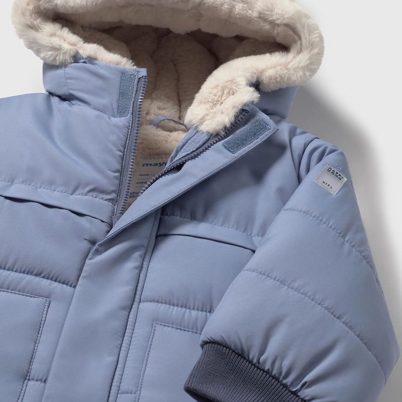 シックブルーのオシャレな中綿入りコート
