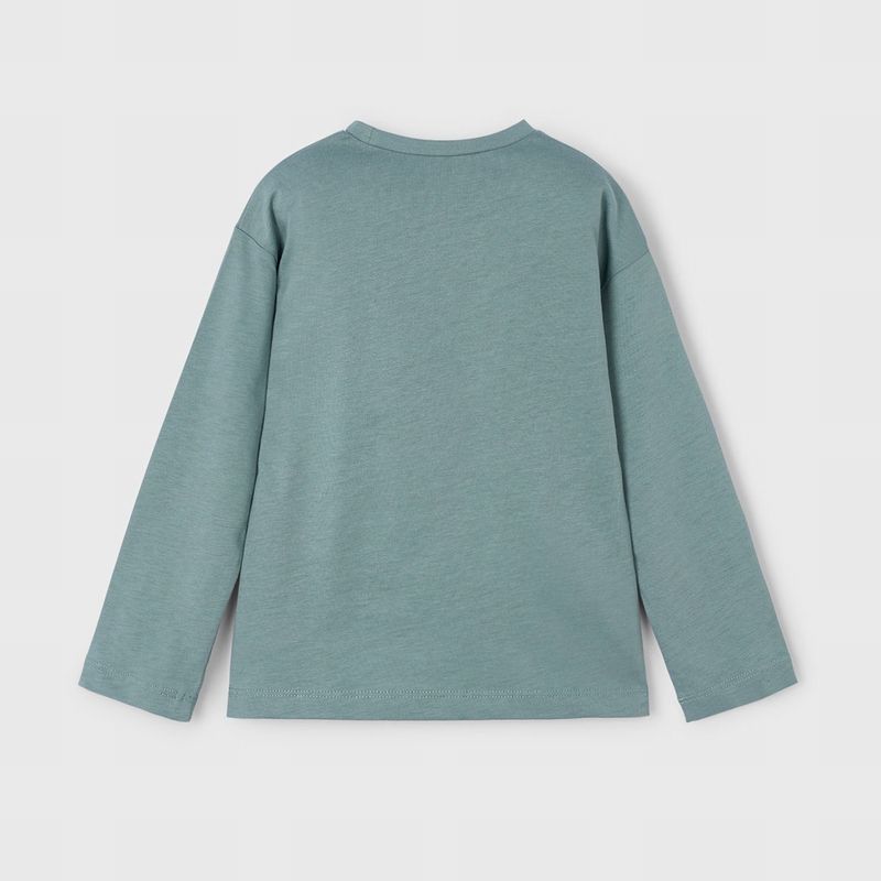 キュートなガールのシックカラーＴシャツ
