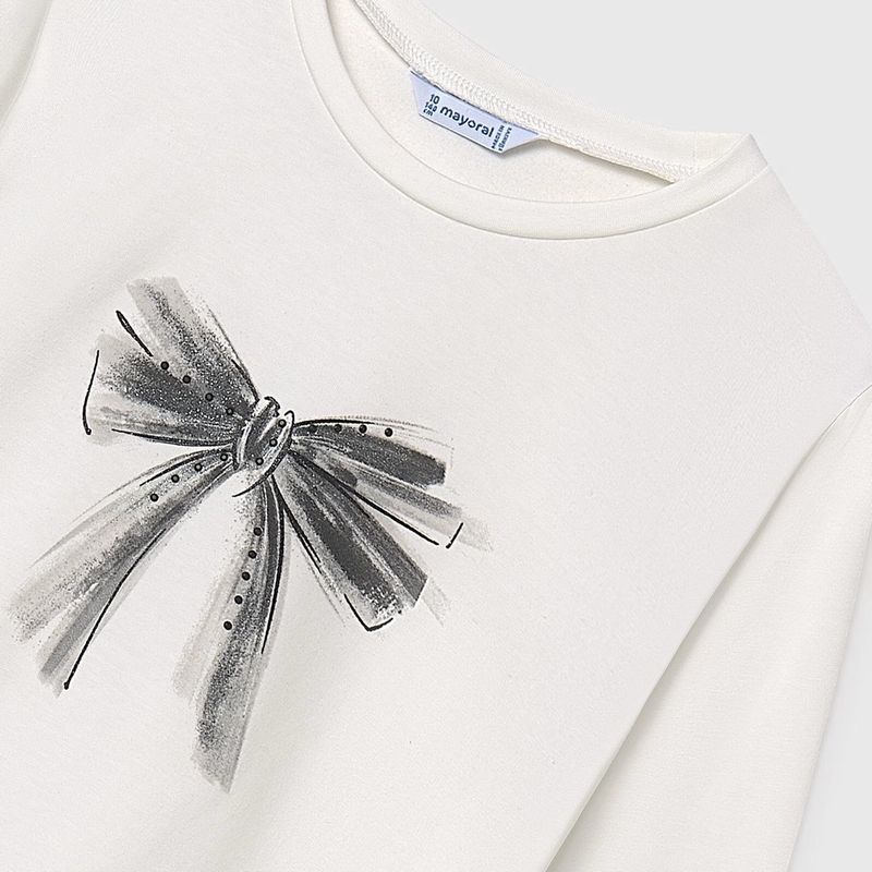 モノトーンおリボンのＴシャツ