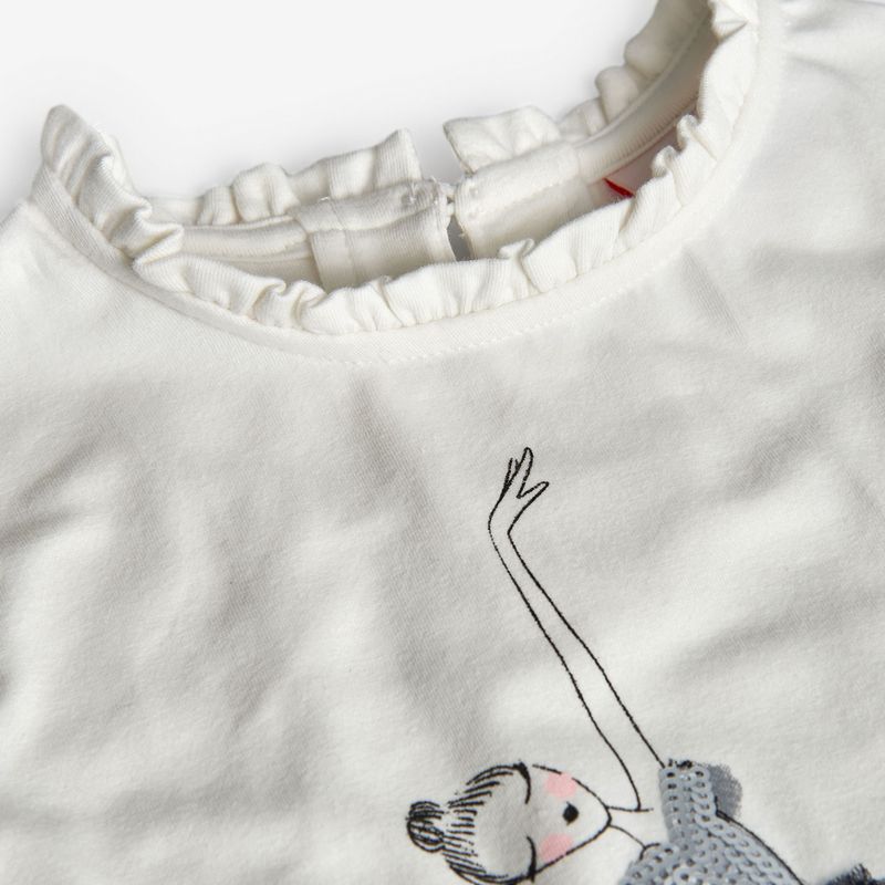 フリルネックのバレリーナＴシャツ