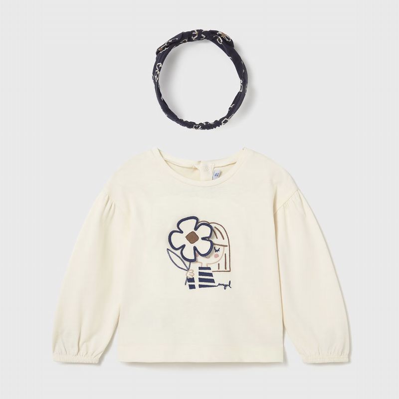 フラワーガールのＴシャツ