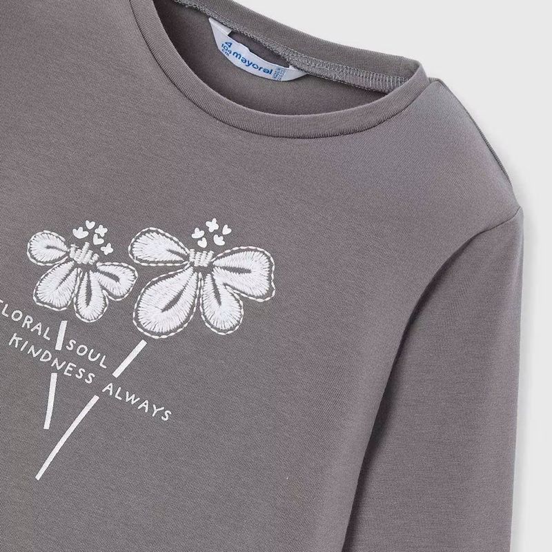グレーのフラワーＴシャツ
