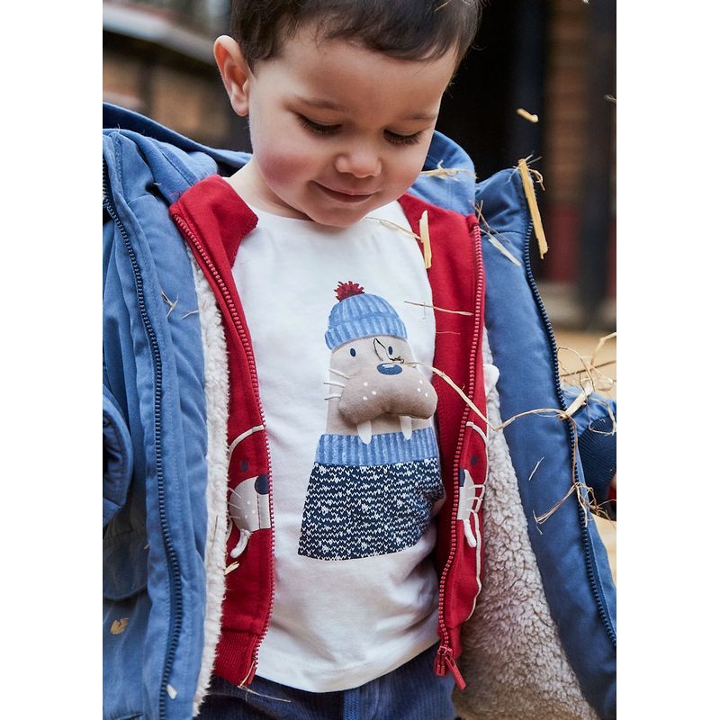 おしゃれなウインターアザラシのＴシャツ