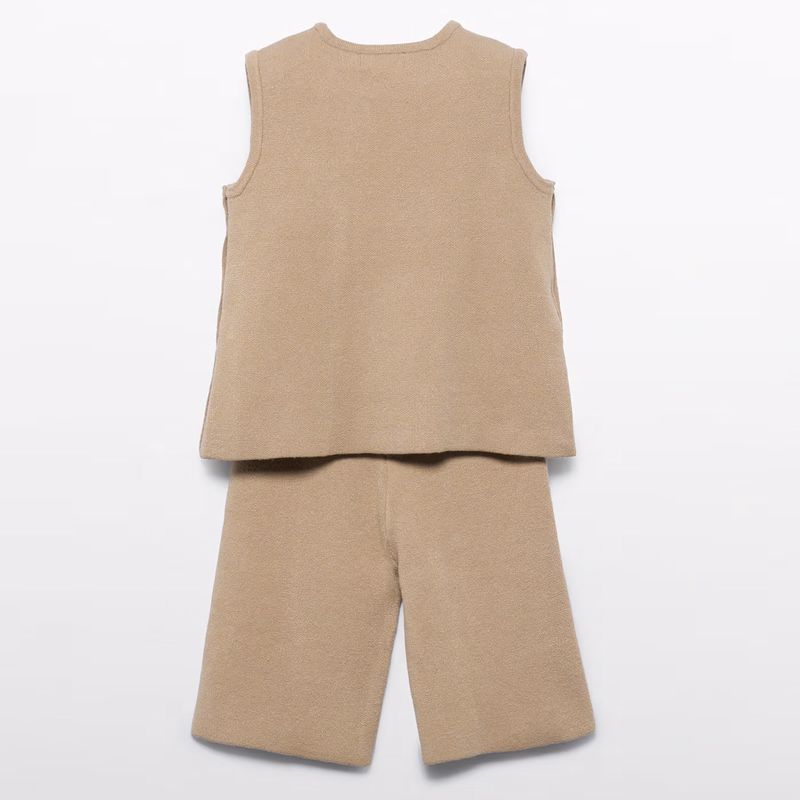 ベージュジャージーのベスト&パンツSet