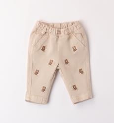 お刺しゅうベアーいっぱいのベージュロングパンツ