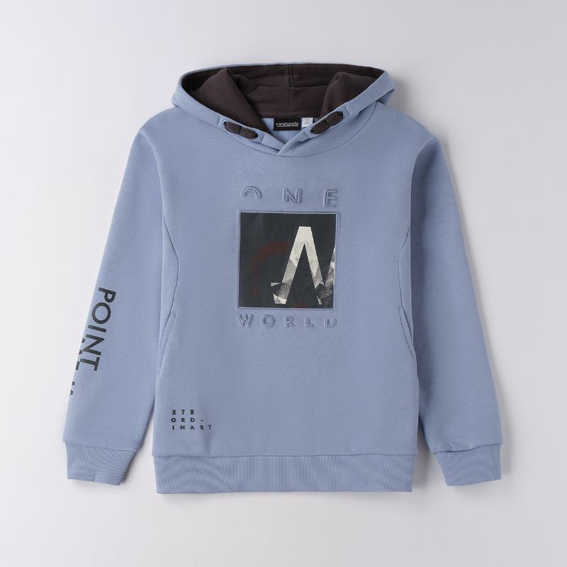 おしゃれなボーイズ・ブルーパーカー