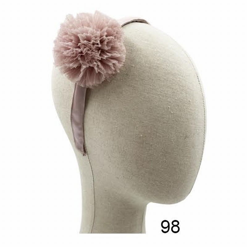 チュールポンポンのカチューシャ