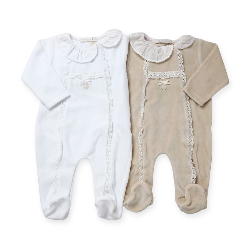 レース使いの足付きベロアロンパース/W