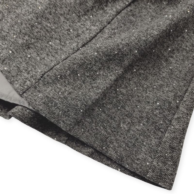 大きなフラワーモチーフ・ブラックツイードのジャンパースカート